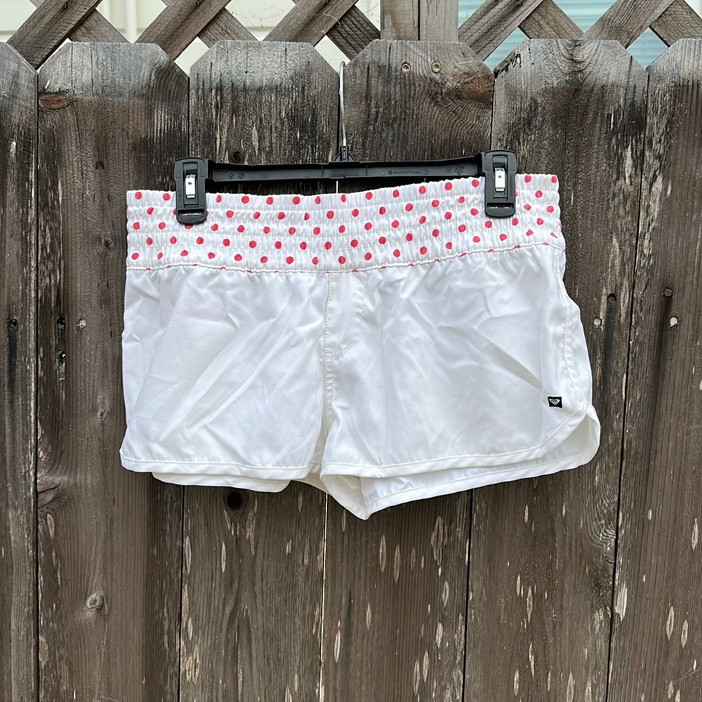 Roxy white/pink polka dot board shorts (7)